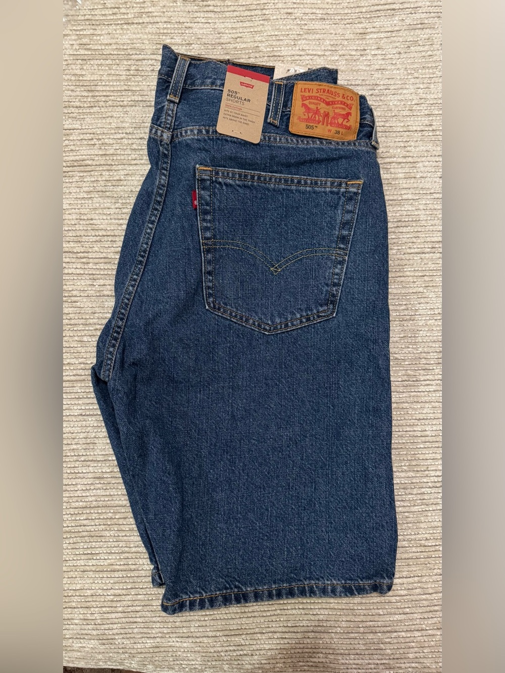 Levi's Men's Dark Blue Relaxed Fit shorts